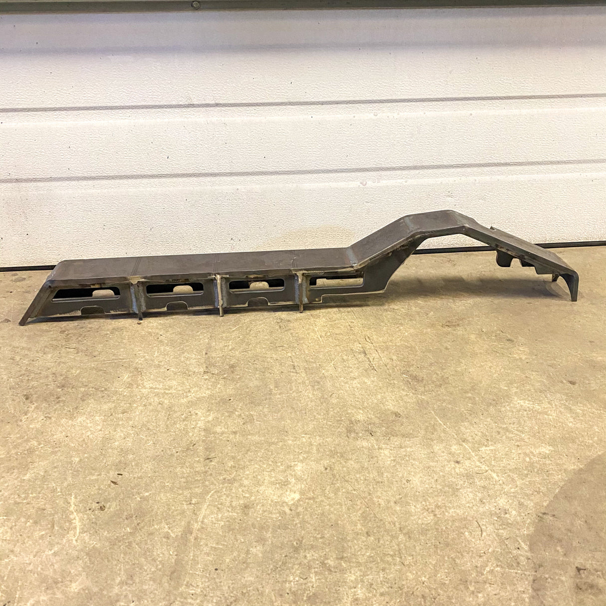 99-04 Ford Dana 60 Front Low Pro Axle Truss (DXF File)