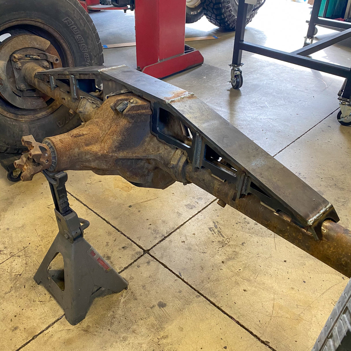 Ford Sterling 10.25/ 10.5 Rear Axle Truss (DXF File)