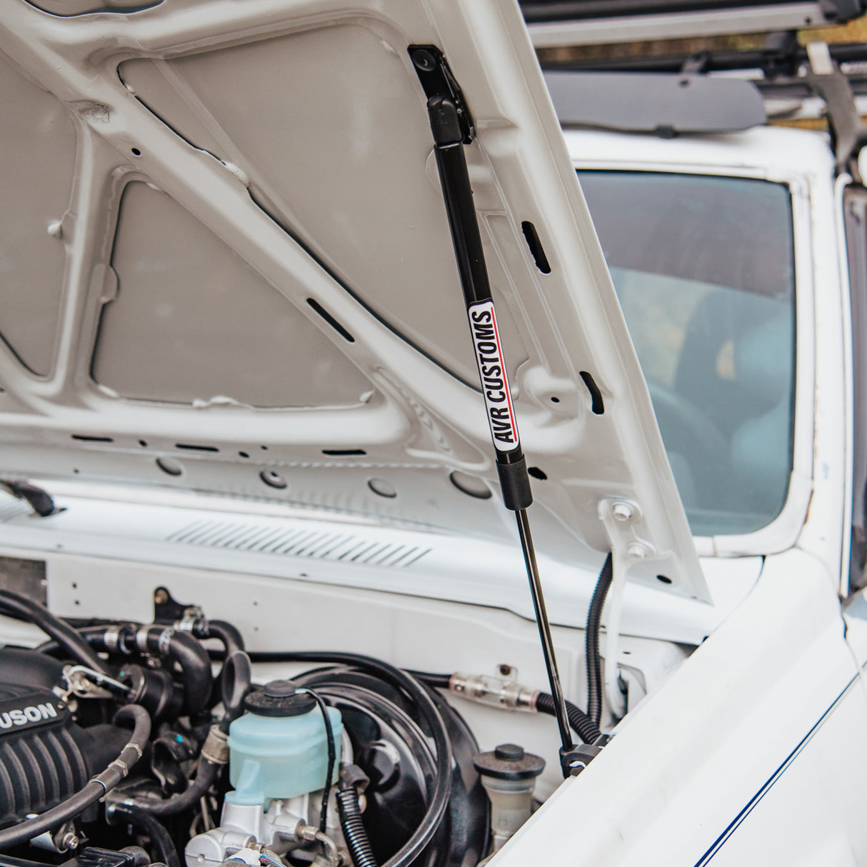 1984-1988 Toyota Pickup/ 4Runner EZ Lift Hood Struts