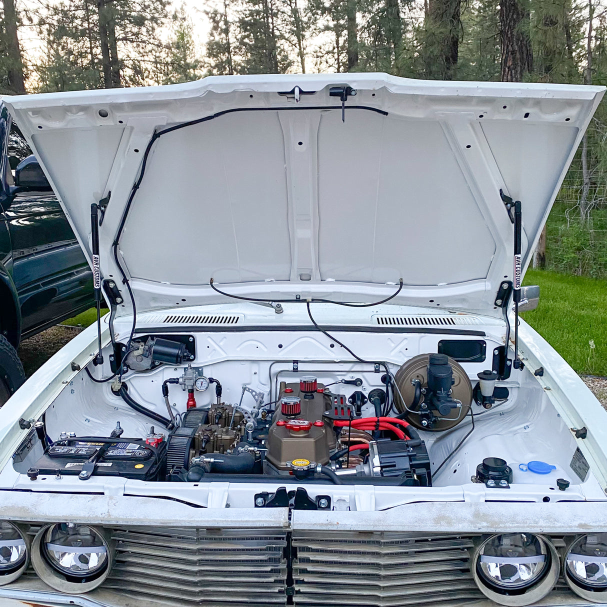 1972-1978 Toyota Hilux EZ Lift Hood Struts